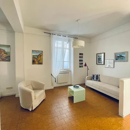 아파트 La Casa Dei Fiori *