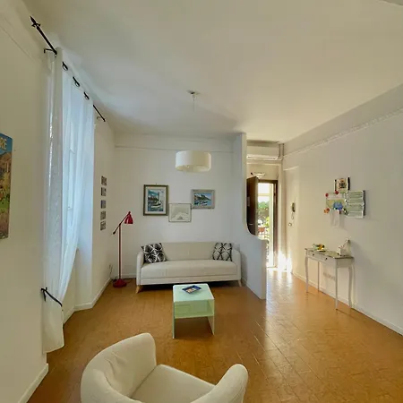 La Casa Dei Fiori Апартаменты Специя