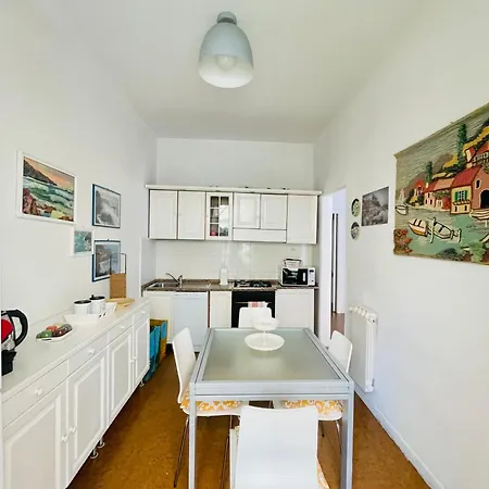 Apartment La Casa Dei Fiori La Spezia