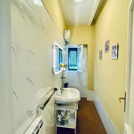 La Casa Dei Fiori Апартаменты *