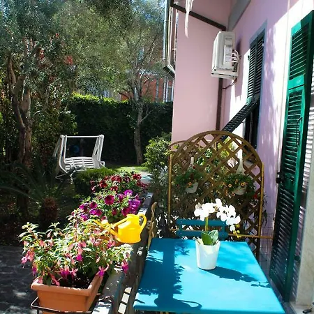 Апартаменты La Casa Dei Fiori Специя
